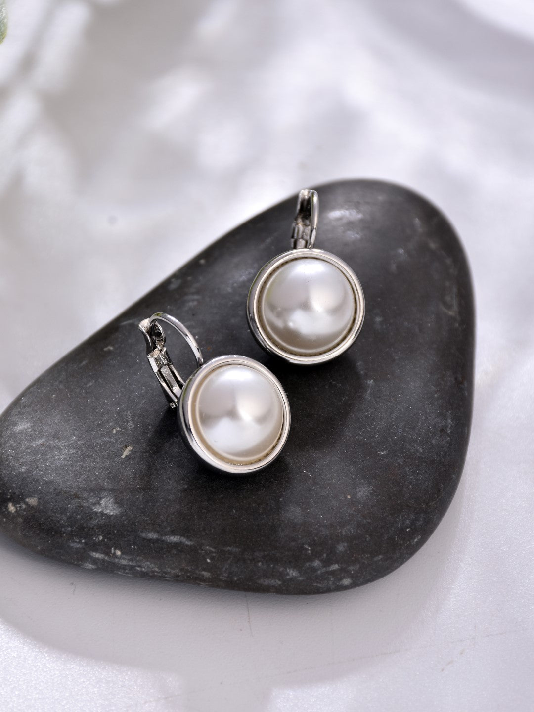 Rhodium Plated Pearl Drop Earring