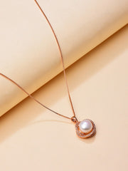 Pearl Pendant Necklace