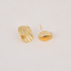 Golden stud earring