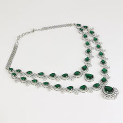 Emerald Embrace Necklace Set